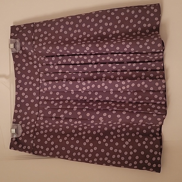 LOFT, Size 8, Taupe Polka Dot Pleated Skirt, NEW with Tags! - Picture 3 of 10